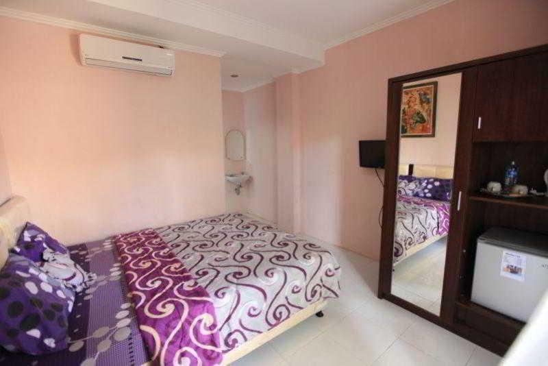 Sapta Petala Hotel Kuta  Exterior photo