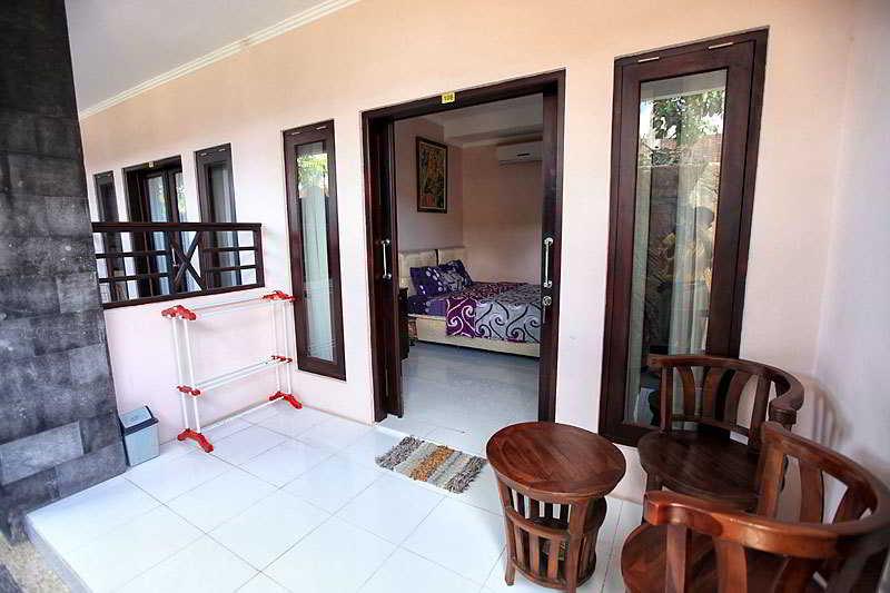 Sapta Petala Hotel Kuta  Exterior photo